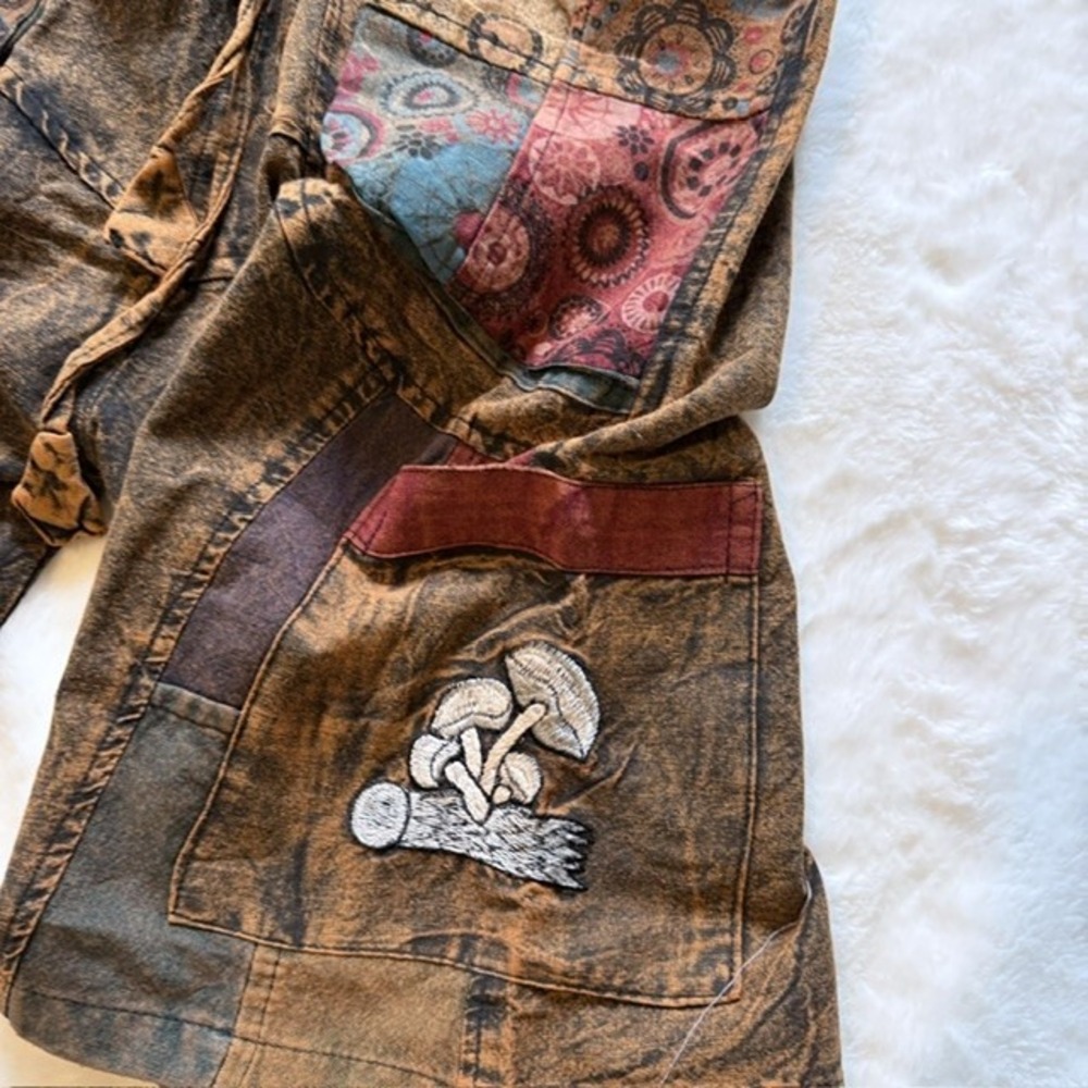 Rising International Boho Patchwork Mushroom Shorts XL Brown Acid Wash NWT - Picture 7 of 7
